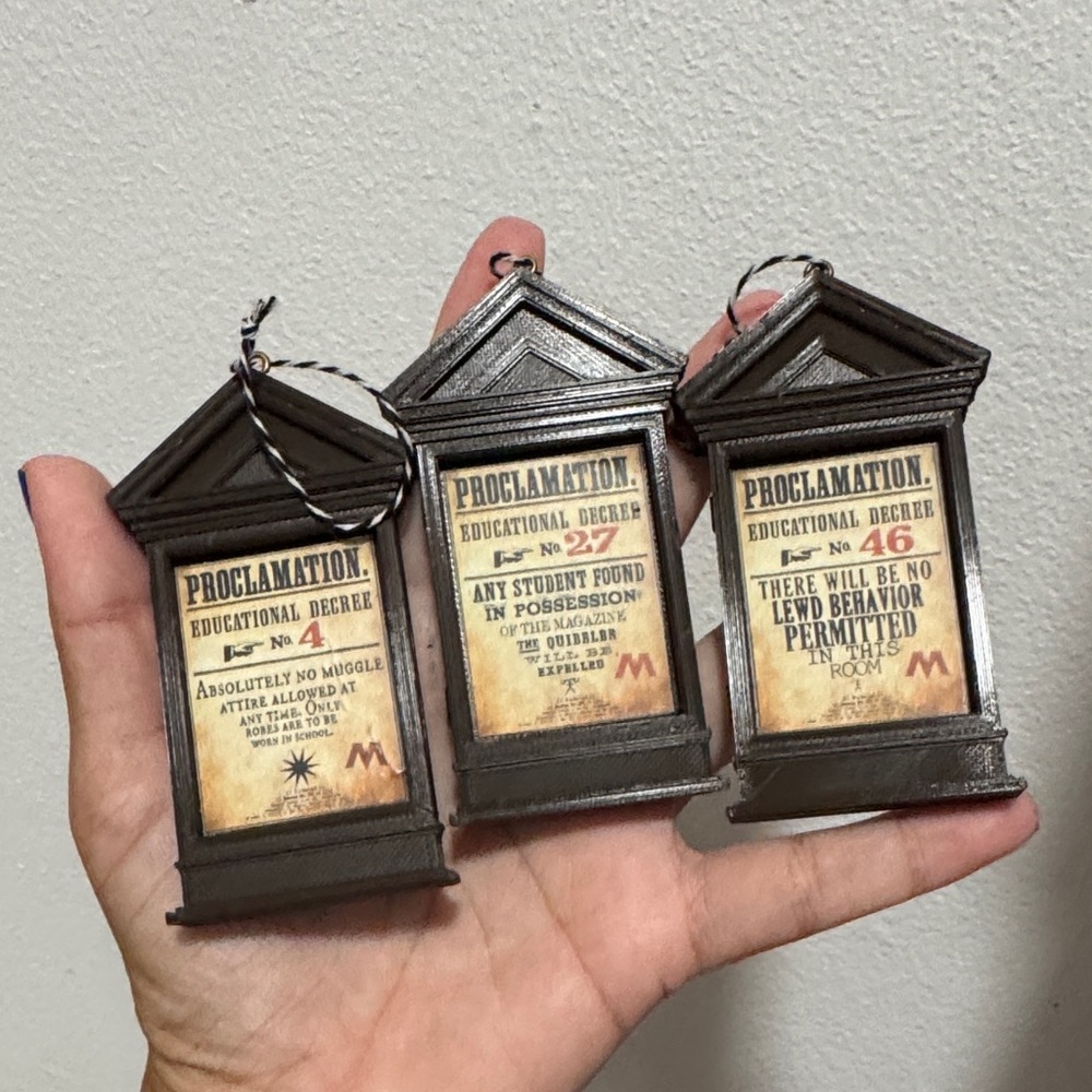 Proclamation ornaments / Harry Potter